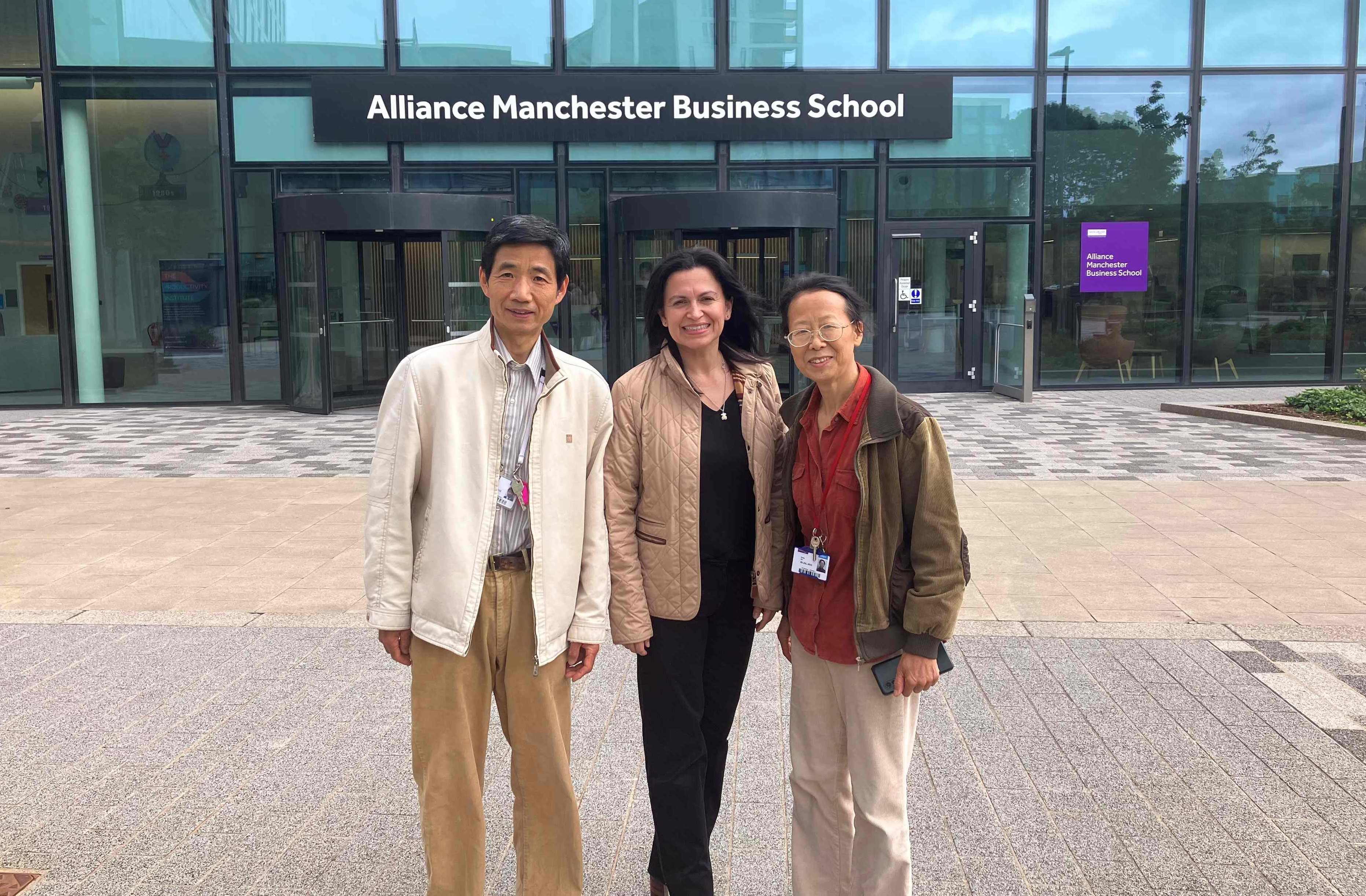 Académica FAE USACH, Carolina Nicolas, realiza colaboración de investigación con el Centro de Investigación en Ciencias Cognitivas y de Decisiones en Manchester-UK.