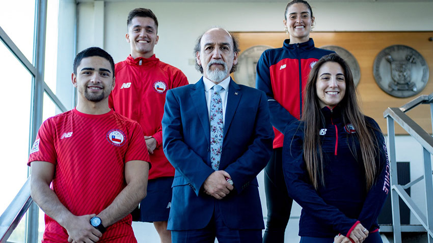 Rector se reúne con estudiante de Ingeniería Comercial y deportistas Usach que participarán en los Juegos Panamericanos y Parapanamericanos Santiago 2023