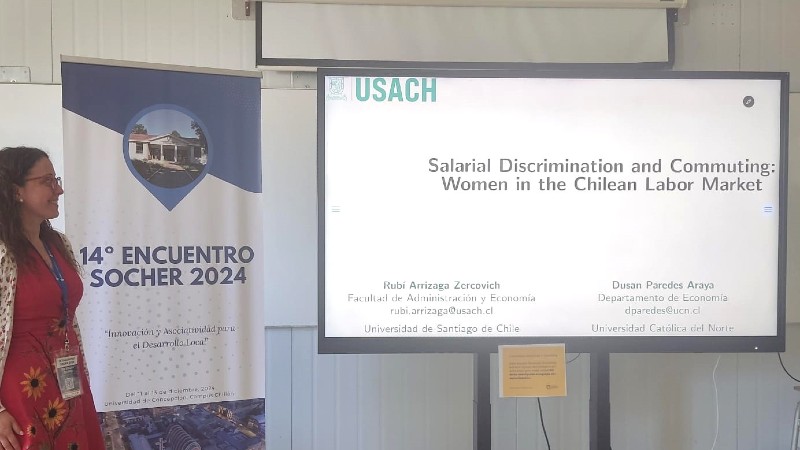 Investigación revela cómo el transporte y las responsabilidades familiares perpetúan la brecha salarial de género en Chile