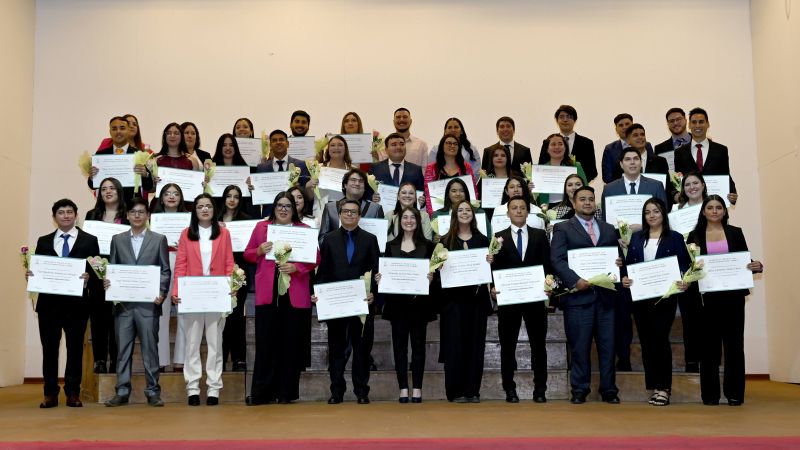 DEPARTAMENTO DE ADMINISTRACIÓN TITULA A UNA NUEVA GENERACIÓN DE INGENIERÍA COMERCIAL EN ADMINISTRACIÓN DE EMPRESAS EN LA UNIVERSIDAD DE SANTIAGO DE CHILE